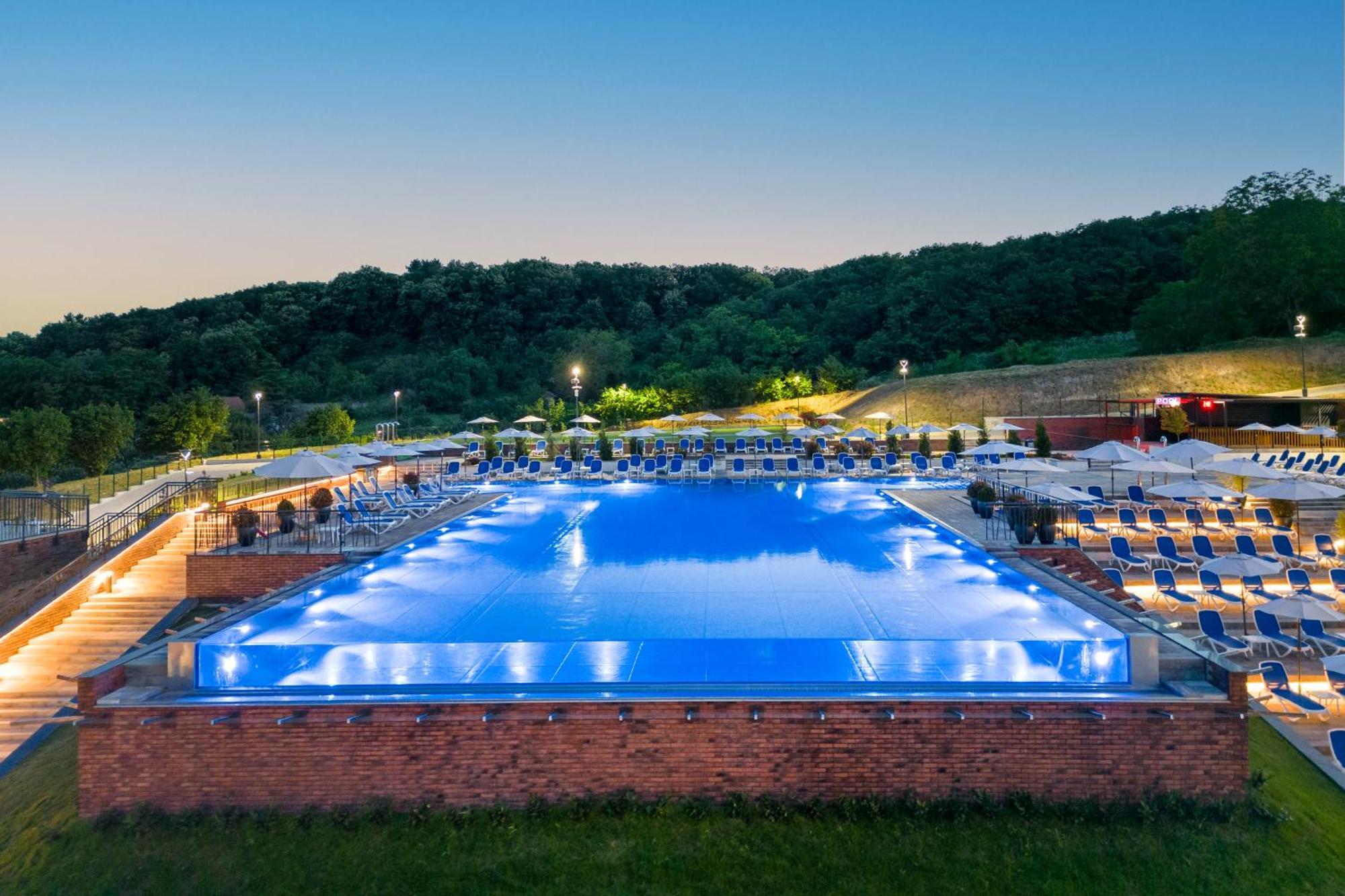 Movenpick Resort And Spa Fruske Terme Vrdnik Buitenkant foto