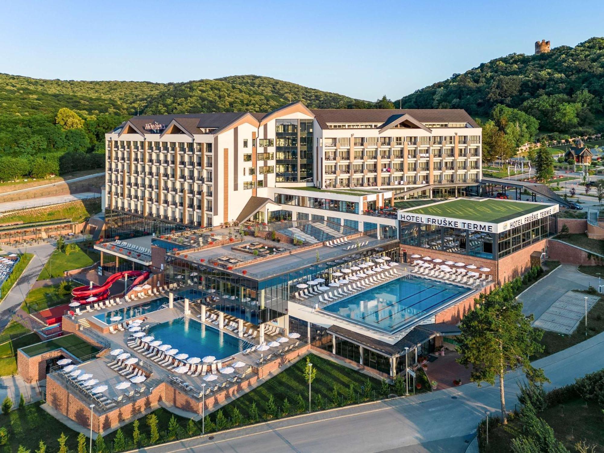 Movenpick Resort And Spa Fruske Terme Vrdnik Buitenkant foto